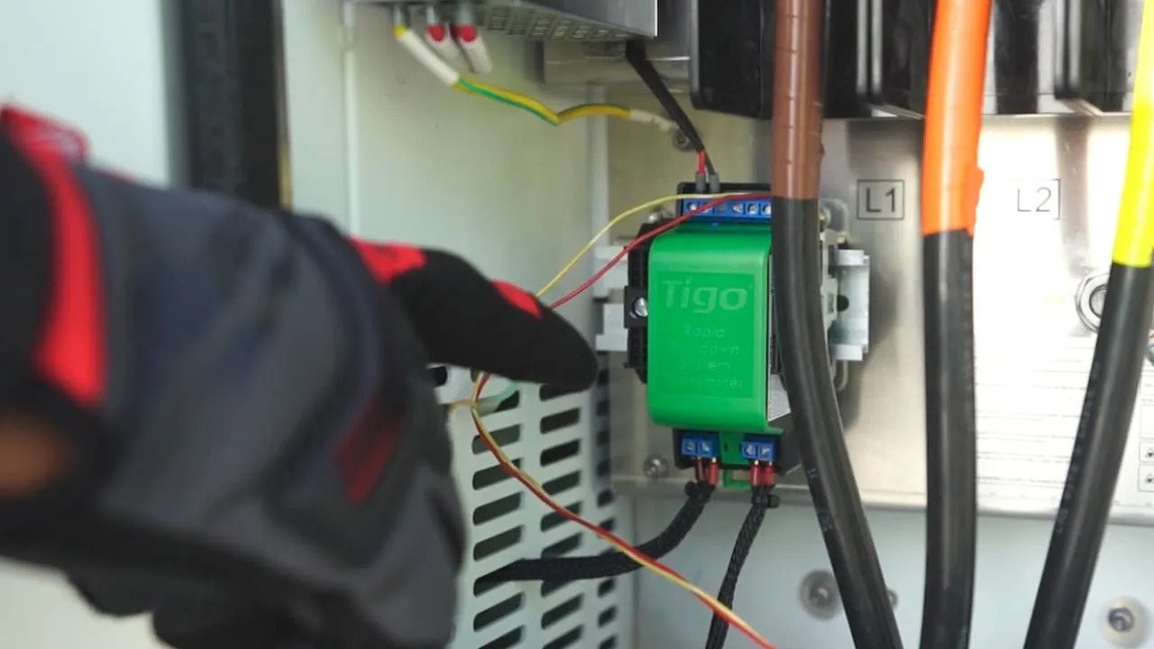 Instalación completa de optimizadores Tigo Energy